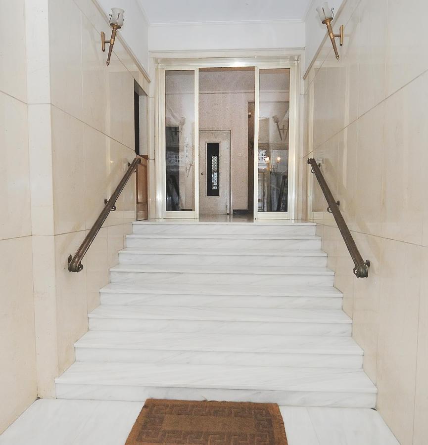 Kolonaki, Karneadou Apartamento Atenas Exterior foto