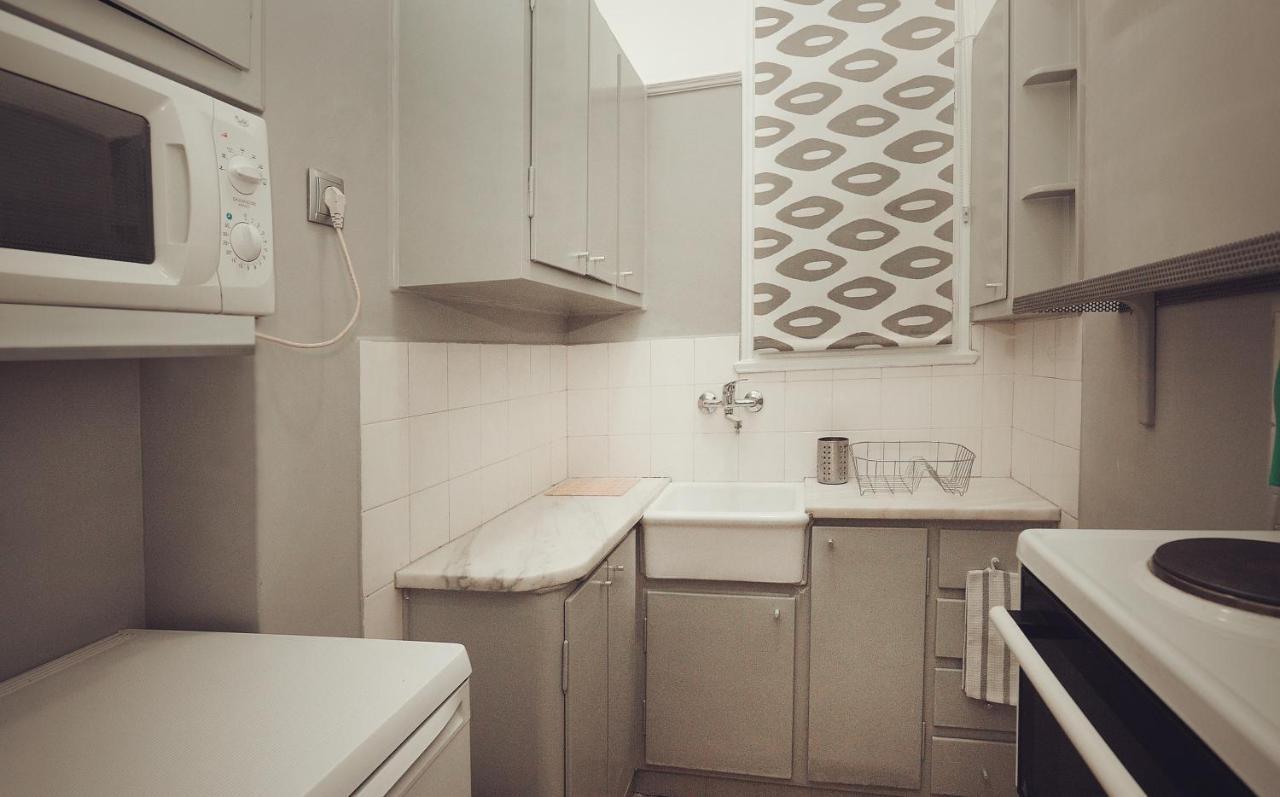 Kolonaki, Karneadou Apartamento Atenas Exterior foto